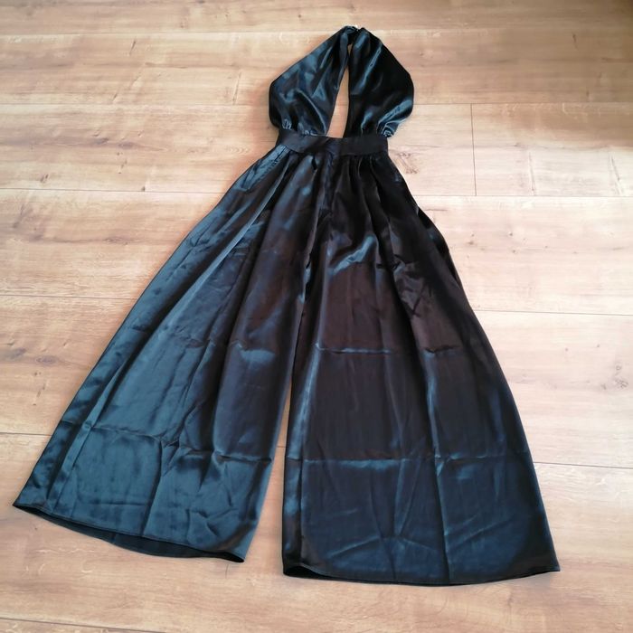 Salopeta luna de ocazie, satin premium, spate gol, marime XS