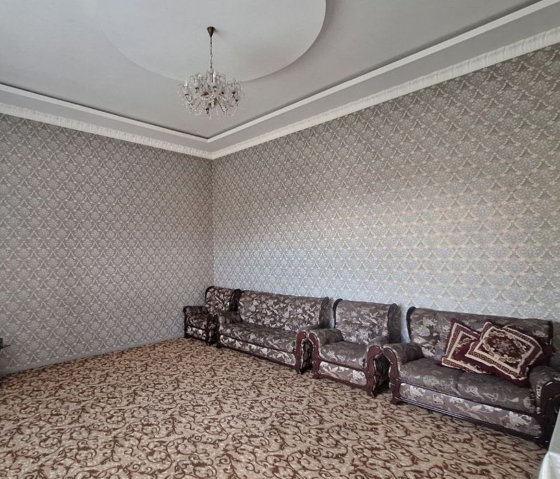 Ijaraga uy beriladi hovli faqat qizlar uchun
