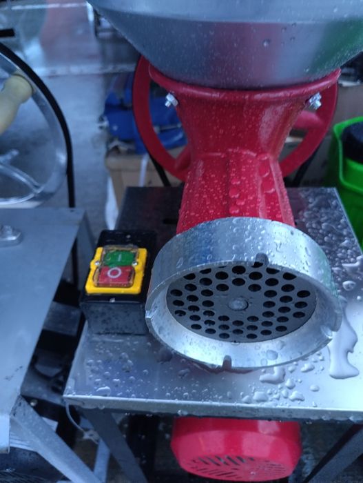 Masina tocat carne 32 fonta și aluminiu