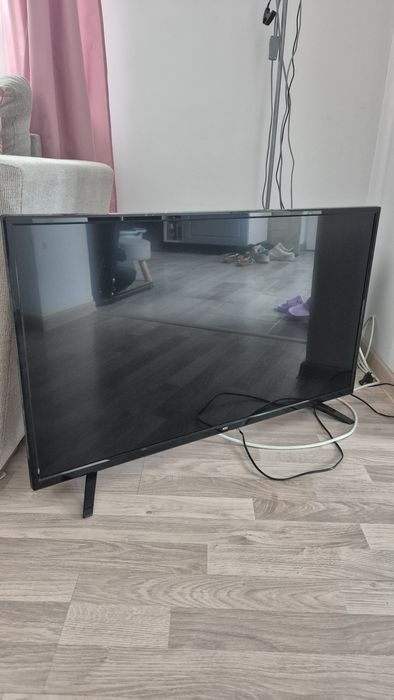 Televizor LED NEI 39NE4000, 98cm HD, Clasa E