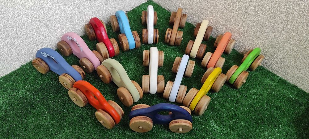 Дървени играчки колички