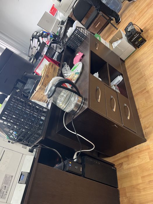 Продаем офисную тумбу