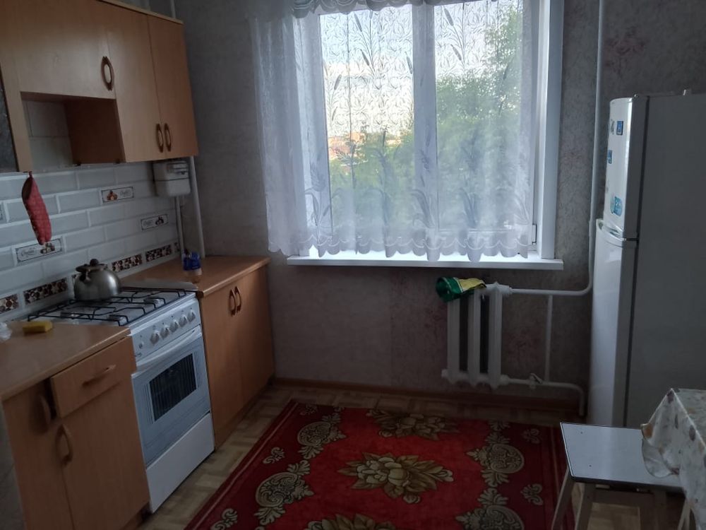 Сдам 2 ком. квартиру в 19 мкр-не.