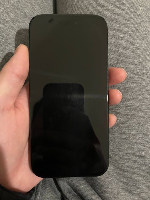 Продам iphone 15 на 128 гигов