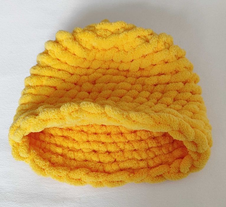 Ръчно плетена шапка