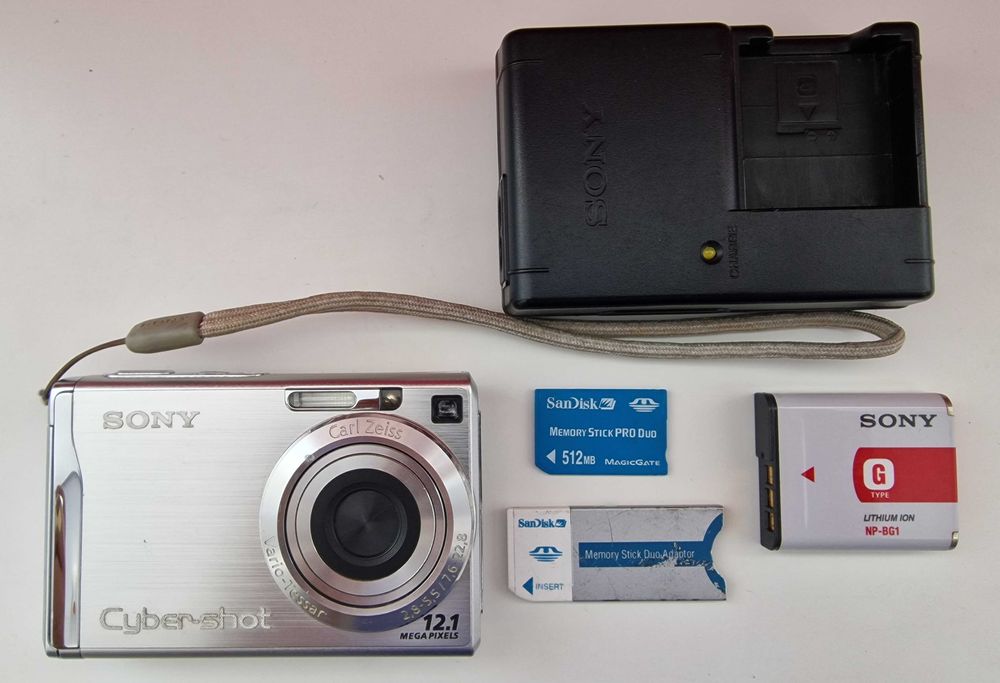 Sony Cyber-shot DSC-W200 Silver (2007) Camera digitala