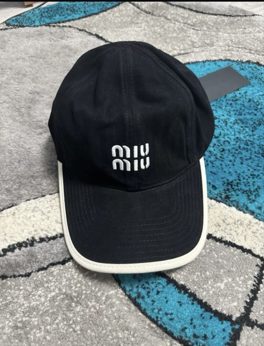 sapca miu miu neagra