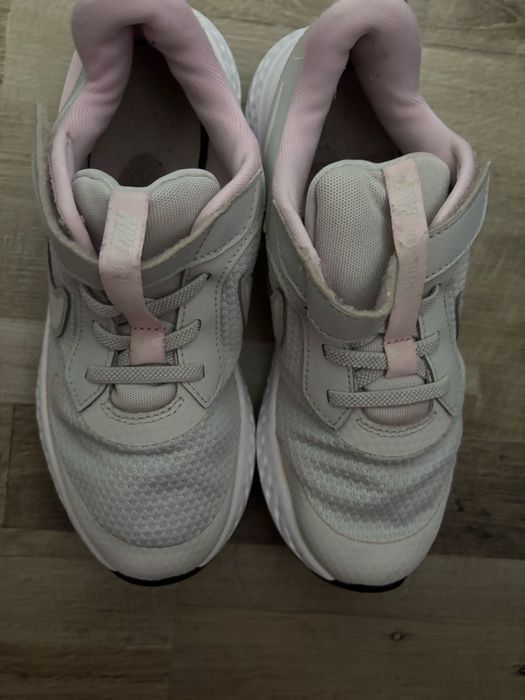 Adudasi Nike marime 35