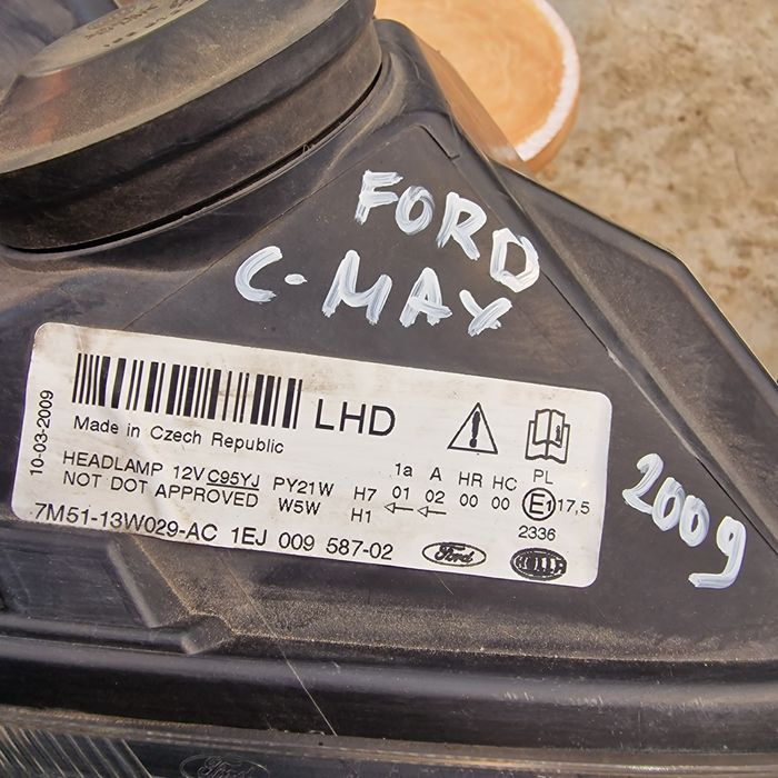 Ford C-Max 2009 десен фар