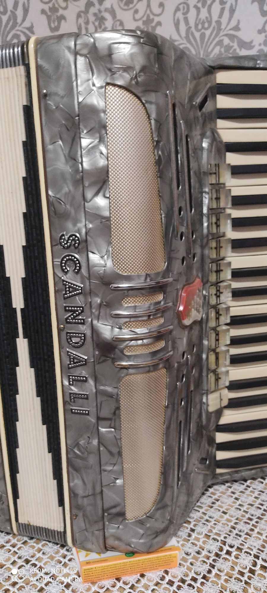 Acordeon Scandali