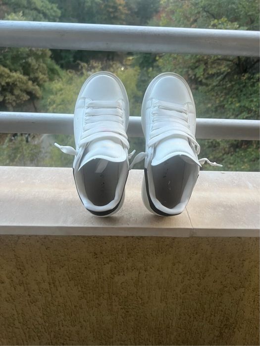 Alexander McQueen обувки