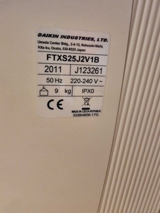 Климатик Daikin FTXS25J2V1B