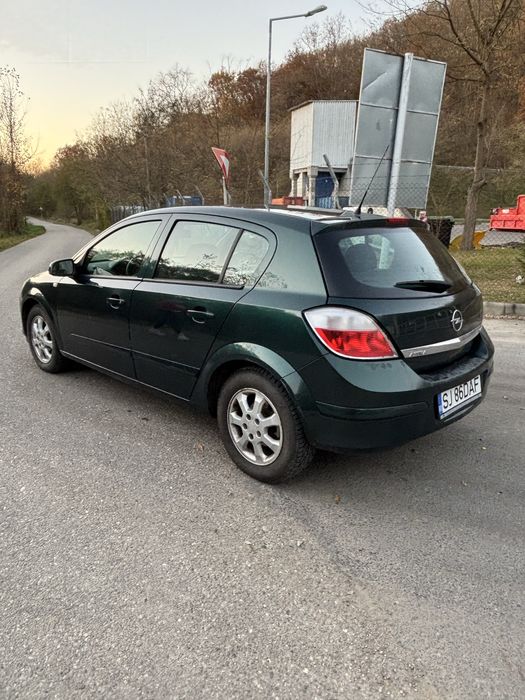 Astra H 1.8 hatchback
