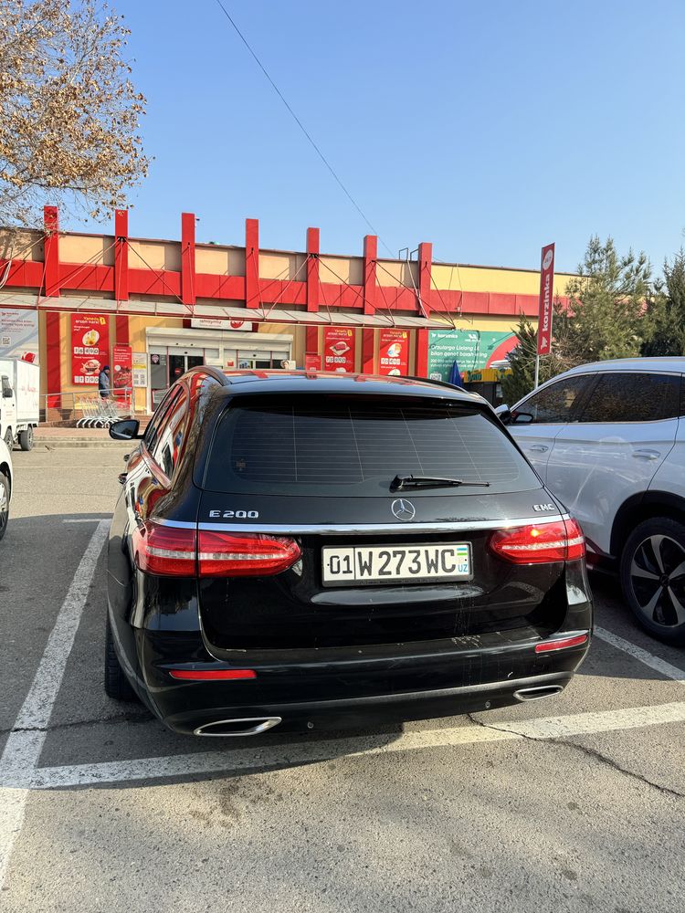 Mercedes e200 w213 универсал в идеальном состоянии