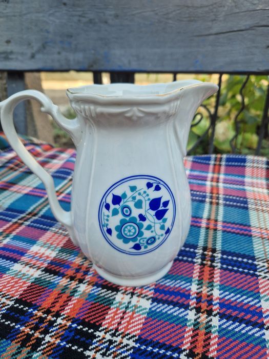 Стар порцелан,от Соца