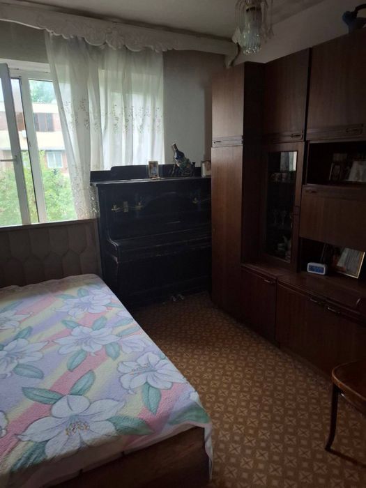 Центр Ц5 4 комнатная 3 этаж, 85м2. Кирпич. Ремонт средний