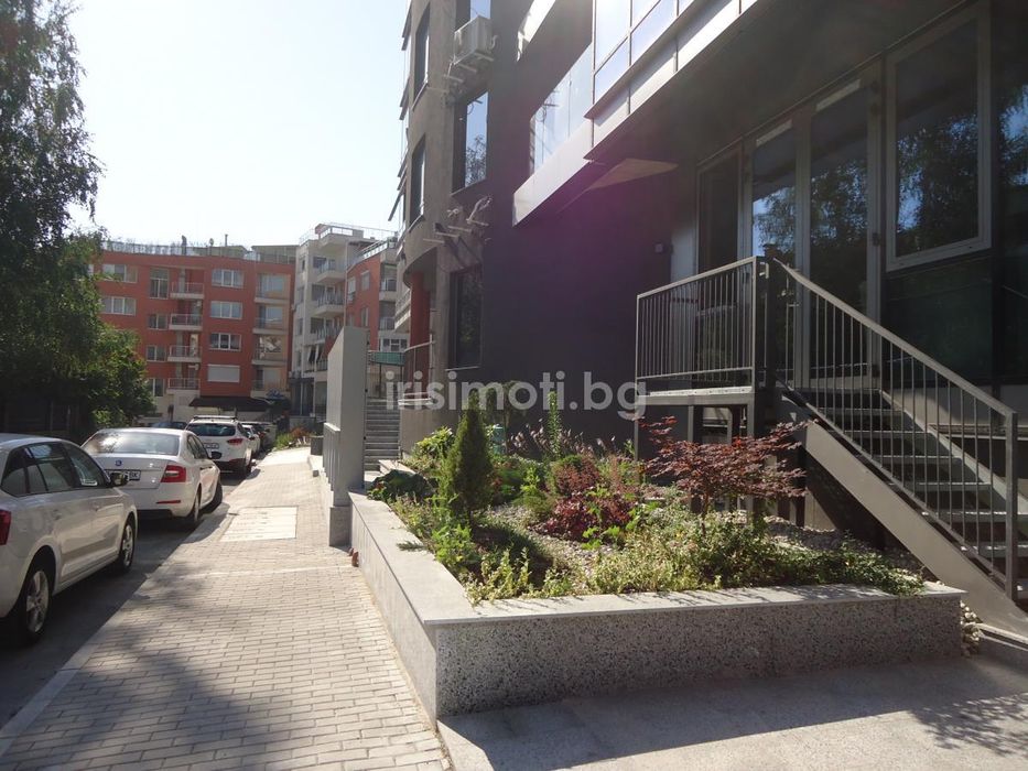 Продава се Четиристаен апартамент в София, Манастирски ливади - 165 кв.м за 3251 €/кв.м - Снимка #11