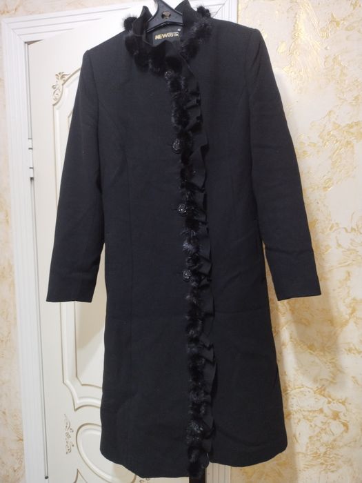 Пальто. Турция. 46-48р. 10000тг.