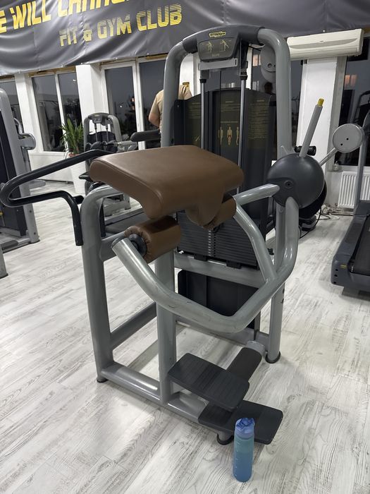 Aparat fesieri - TechnoGym profesional fitness
