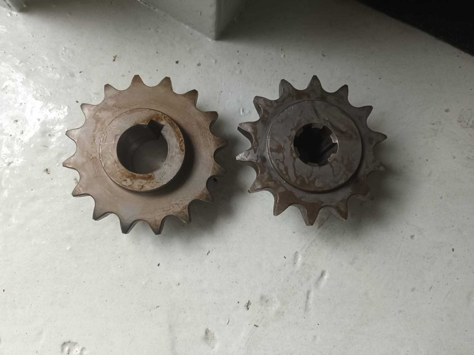 Pinion troliu Z-14/Z16 , cu canal de pana/nuturi