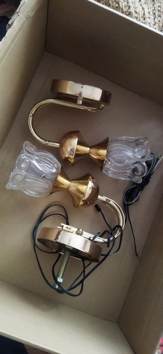 Стъклени лампи за стена