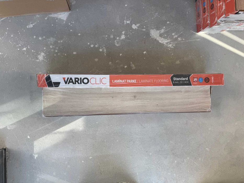 Ламинат Varioclic Akasya с первази и аксесоари (ъгли, тапи, снадки)