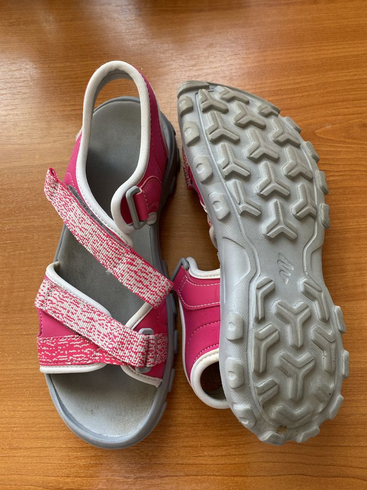 Sandale roz pentru fetite, marime 35-36