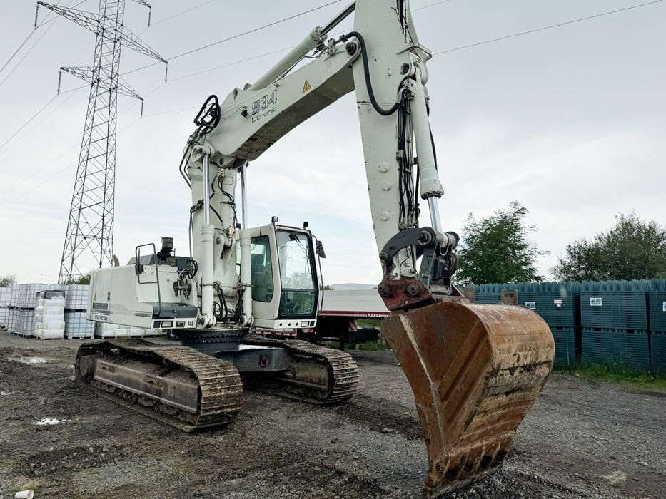 Excavator LIEBHERR 934 2006