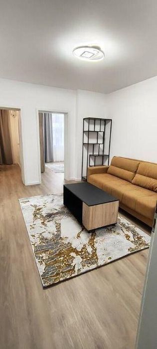 Просторен МНОГОСТАЕН апартамент в кв. Христо Смирненски