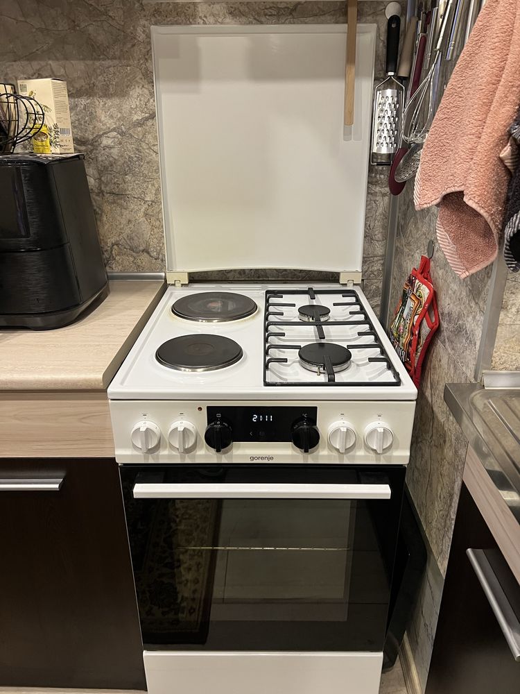 Готварска печка (ток/газ) Gorenje K6351WF , 2 газ 2ток , Бял
