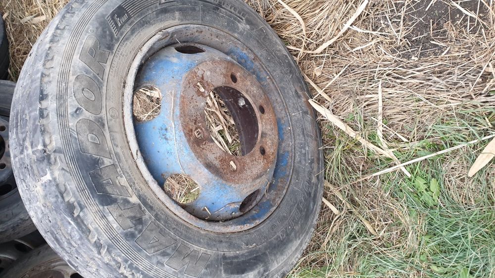 Джанта с гума 215 75 17.5 матадор