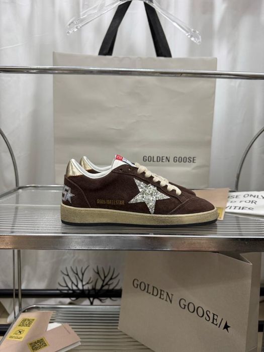 Golden Goose Star Suede Brown – Luxury cu atitudine