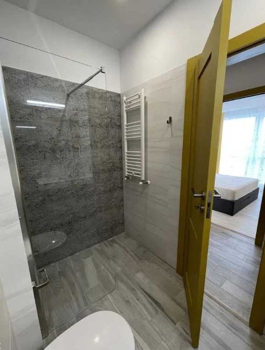 Дава се под наем Тристаен апартамент в Бургас, Изгрев - 110 кв.м за 510 € - Снимка #3