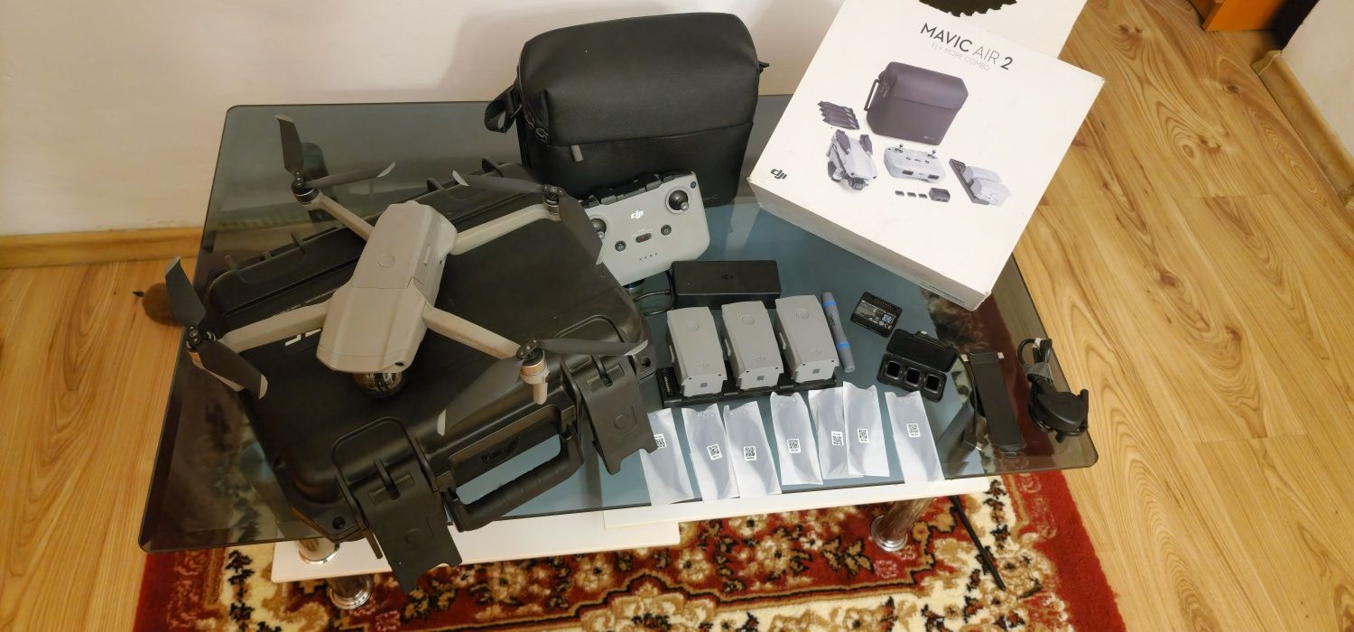 Drona DJi Mavic Air 2 Fly More combo + geamantan hard