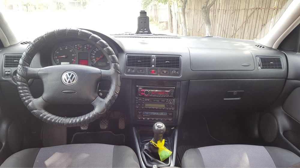 Vand Golf 4 gpl 5000 lei