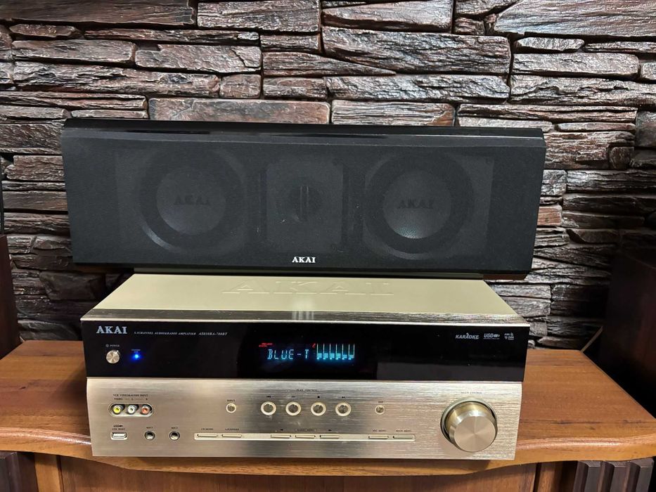 vand boxe AKAI AS030RA-780BT !URGENT!