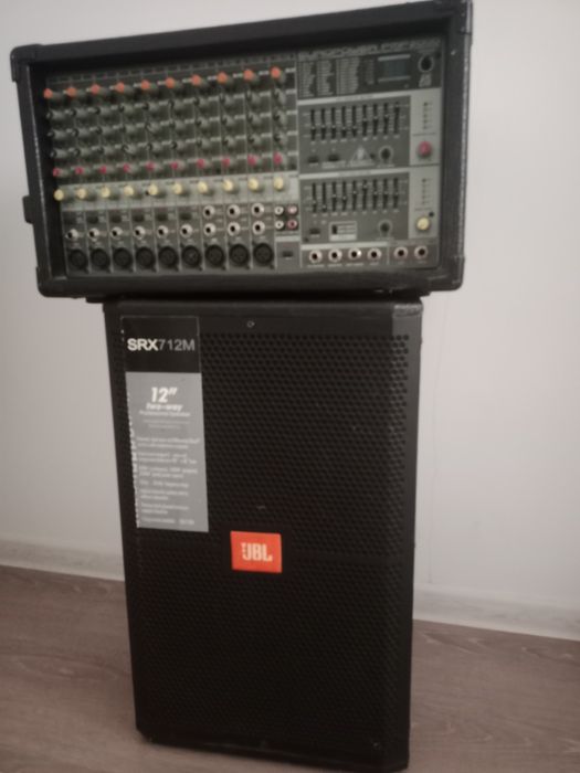 Продается музыкальная аппаратура усилитель