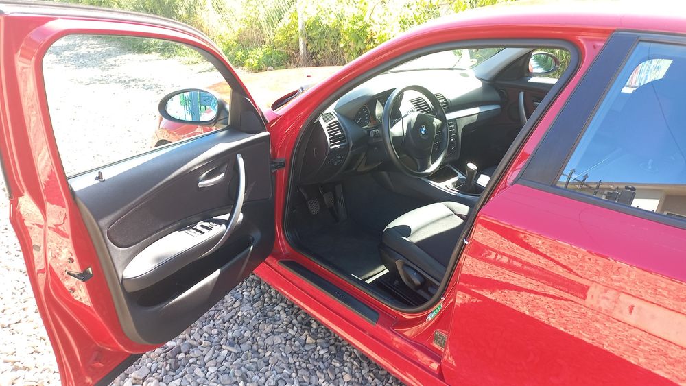 BMW Seria 1 Bmw 116 i 2008.       Schimb cu automata
