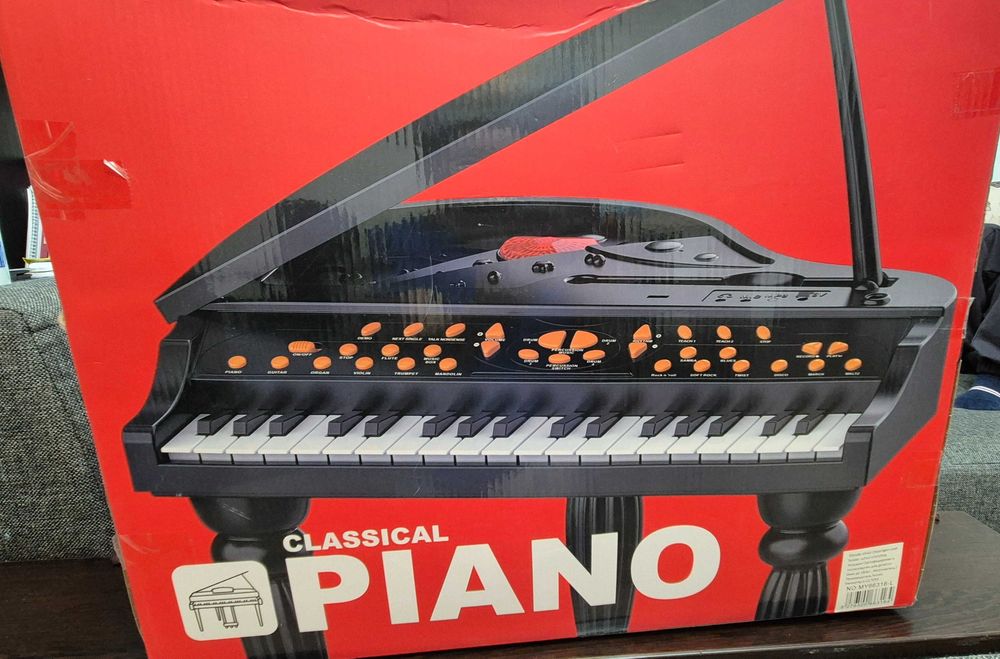 Детское пианино, в отличном состоянии