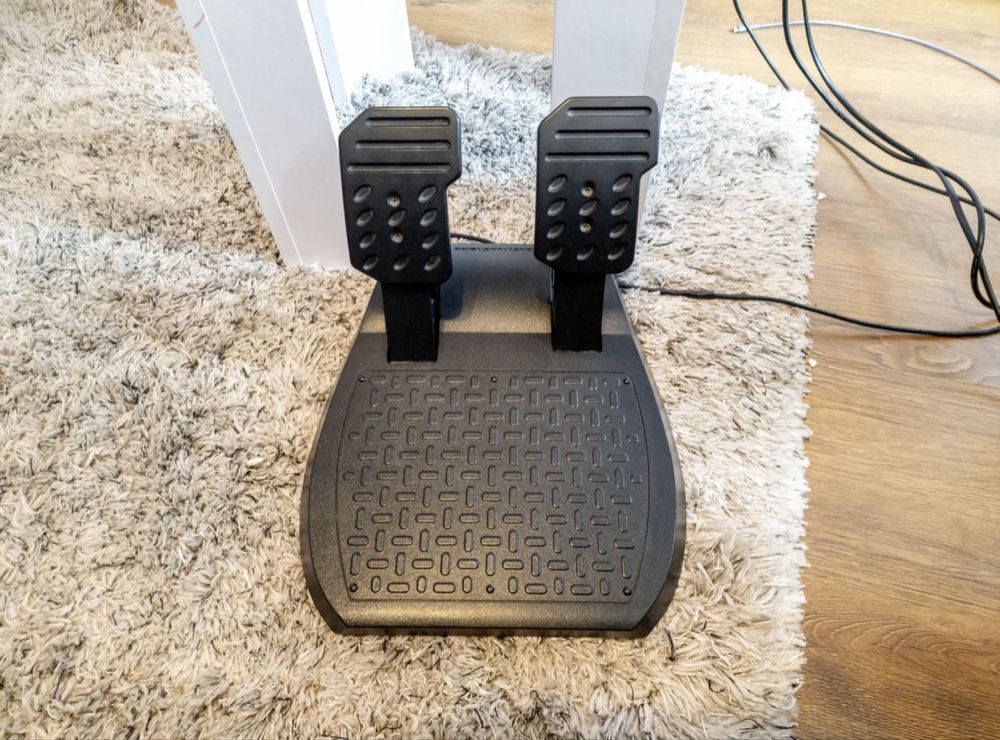 Волан Thrustmaster T 150