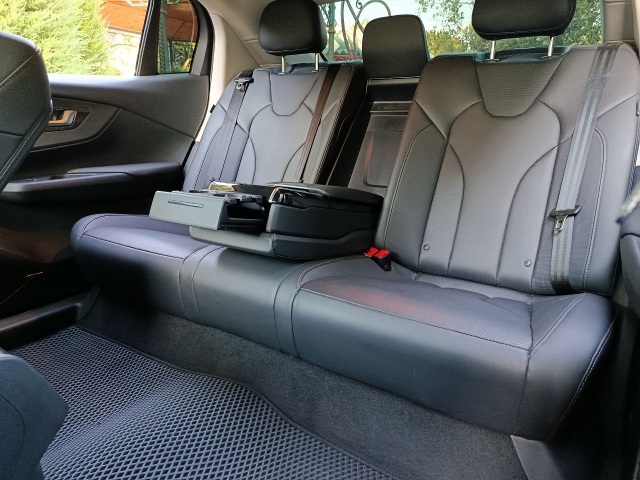 Honqi EQ-M5 2024! 450 km li. Rasmiy salondan olingan