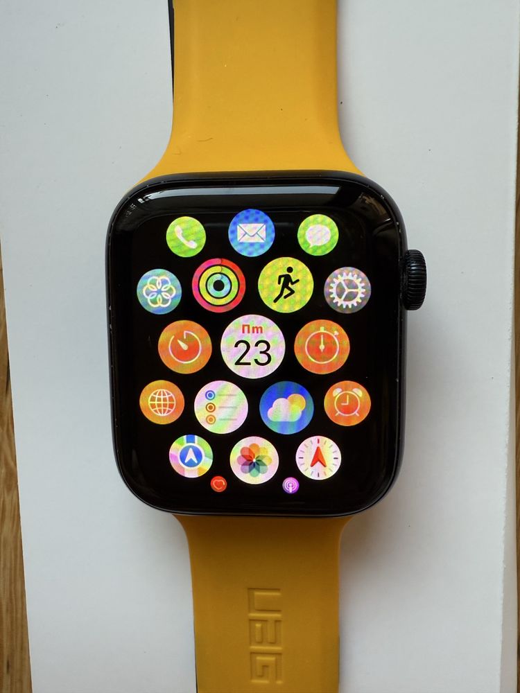 Apple watch 44 mm SE