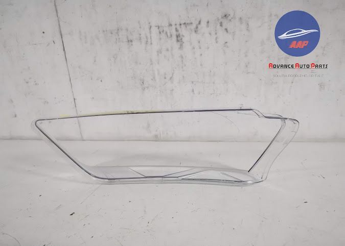 Нова Дясна Фарове Стъкло ОСИГУРЯВАМЕ МОНТАЖ / Audi Q3 8U SUV 5 врати O