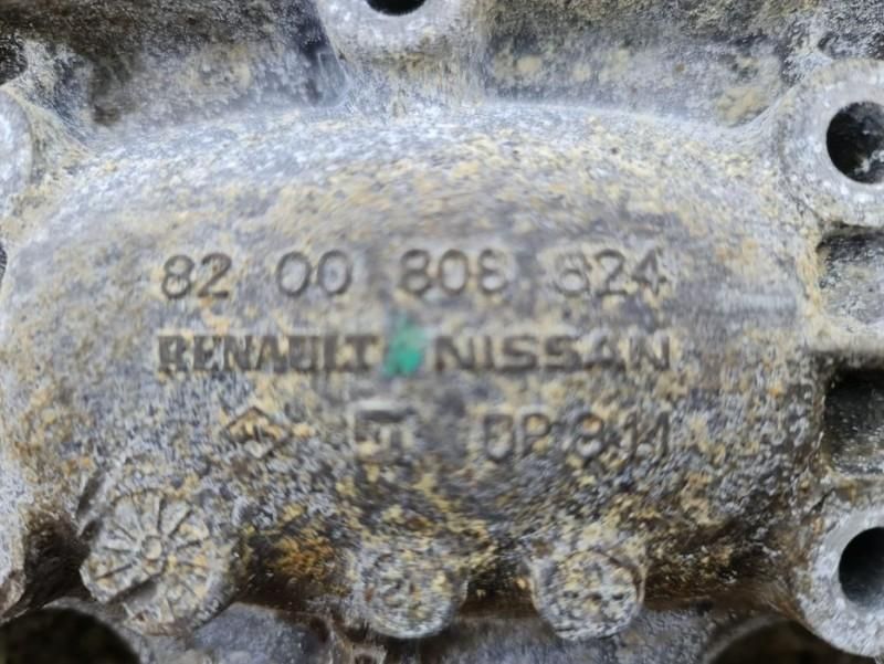 Capac culbutori axe cu came Opel Vivaro 2.0 dci M9R