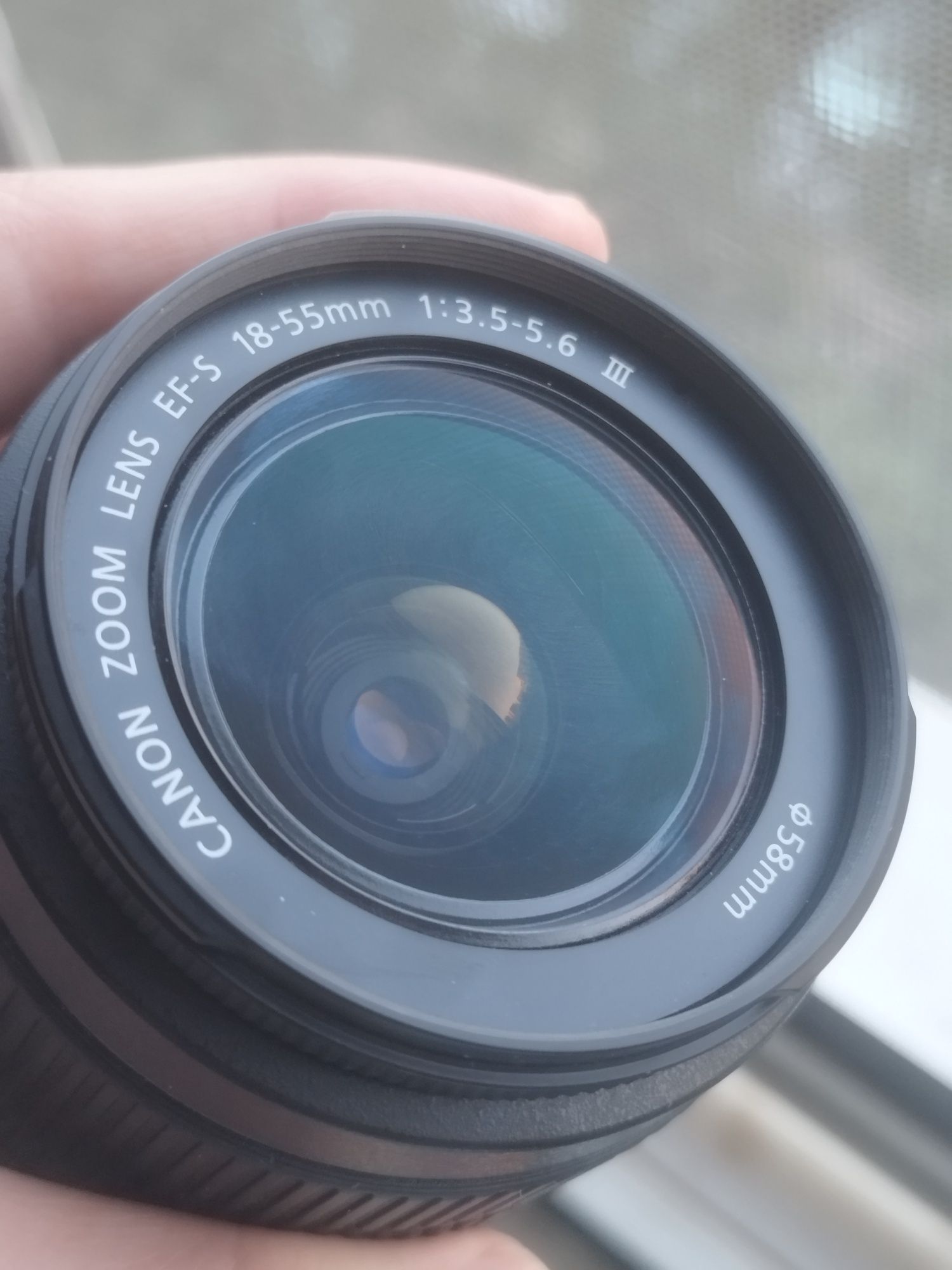 Canon EFS 18-55mm Обектив