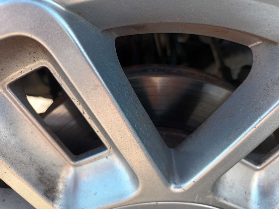 Ford fusion 1.4 tdci Vand sau schimb cu SUV defect