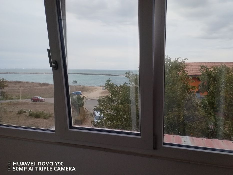 Inchiriez apartament