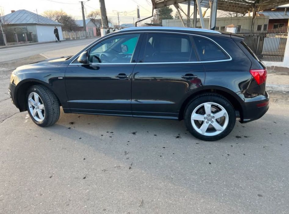 *Audi Q.5 Sline.