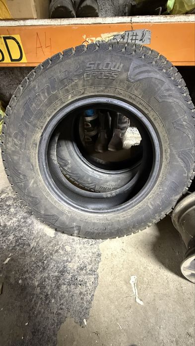 Зимние шины,шипованные 100000тг