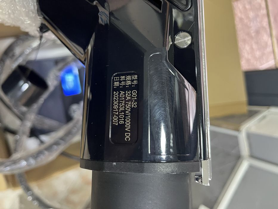 Заряна станция Hongqi зарядное устройсвто 7 квт Hongqi